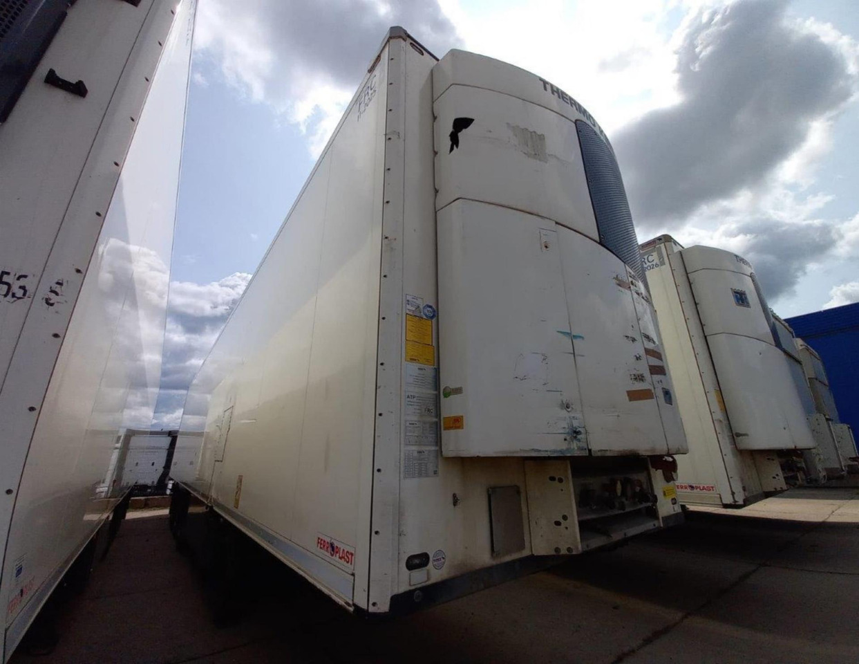 2019/2020 Schmitz Cargobull SKO FP 45 ThermoKing SLXi 300 - Refrigerator semi-trailer: picture 4 2019/2020 Schmitz Cargobull SKO FP 45 ThermoKing SLXi 300 - Refrigerator semi-trailer: picture 4