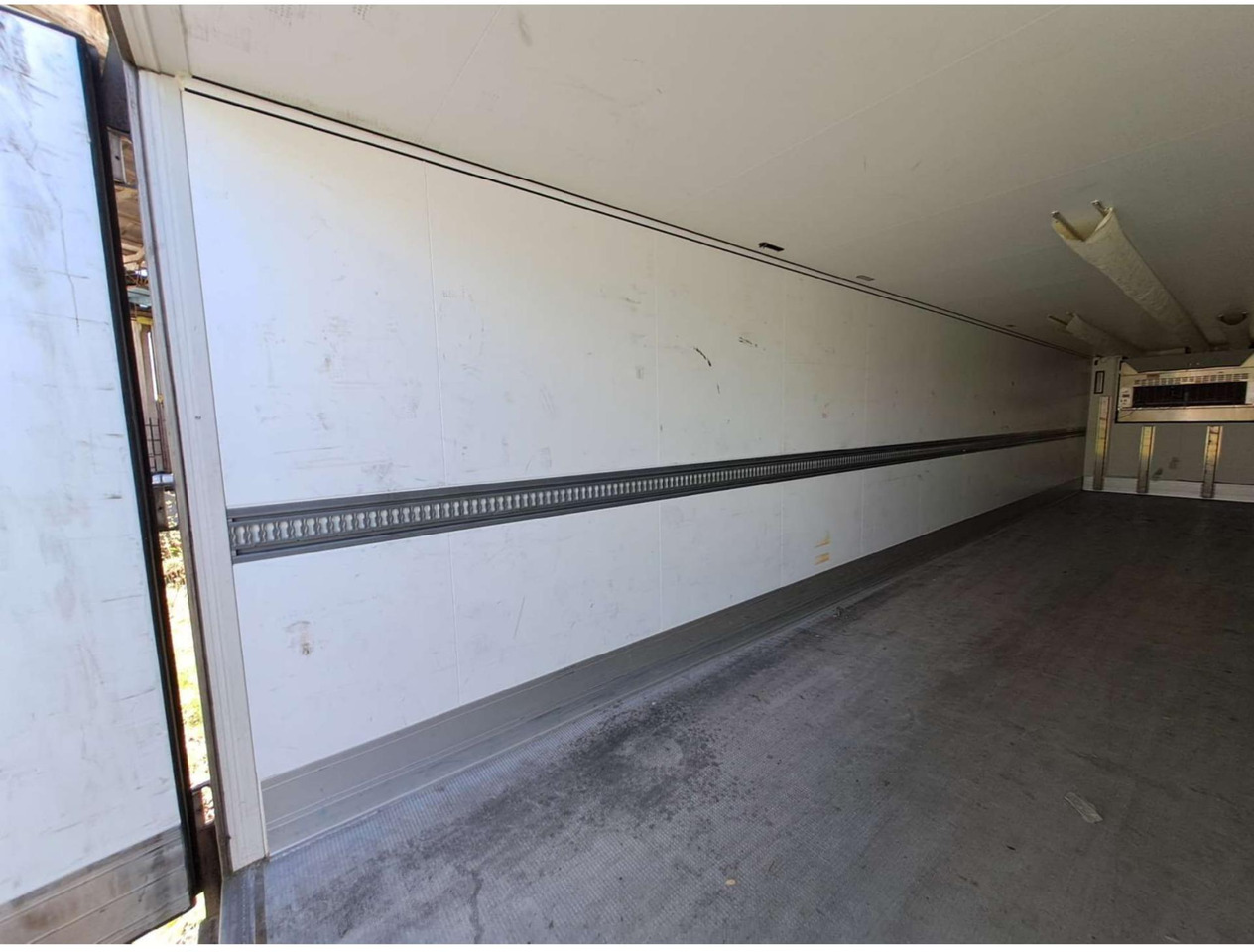 2022 Schmitz Cargobull SKO FP 45 Carrier Vector 1550 - Refrigerator semi-trailer: picture 4 2022 Schmitz Cargobull SKO FP 45 Carrier Vector 1550 - Refrigerator semi-trailer: picture 4