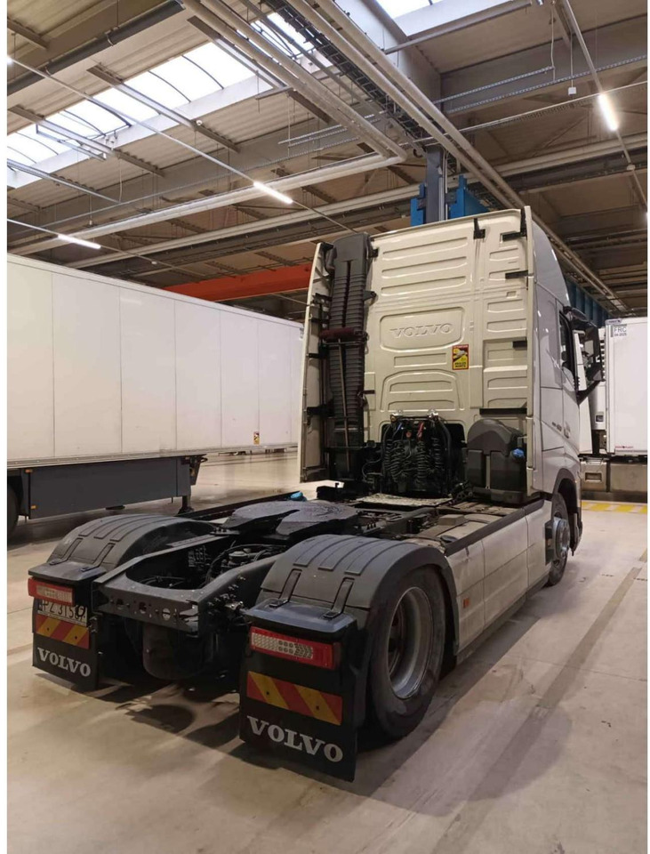 2023 Volvo FH 460 Globetrotter XL i-Save - Tractor unit: picture 4 2023 Volvo FH 460 Globetrotter XL i-Save - Tractor unit: picture 4
