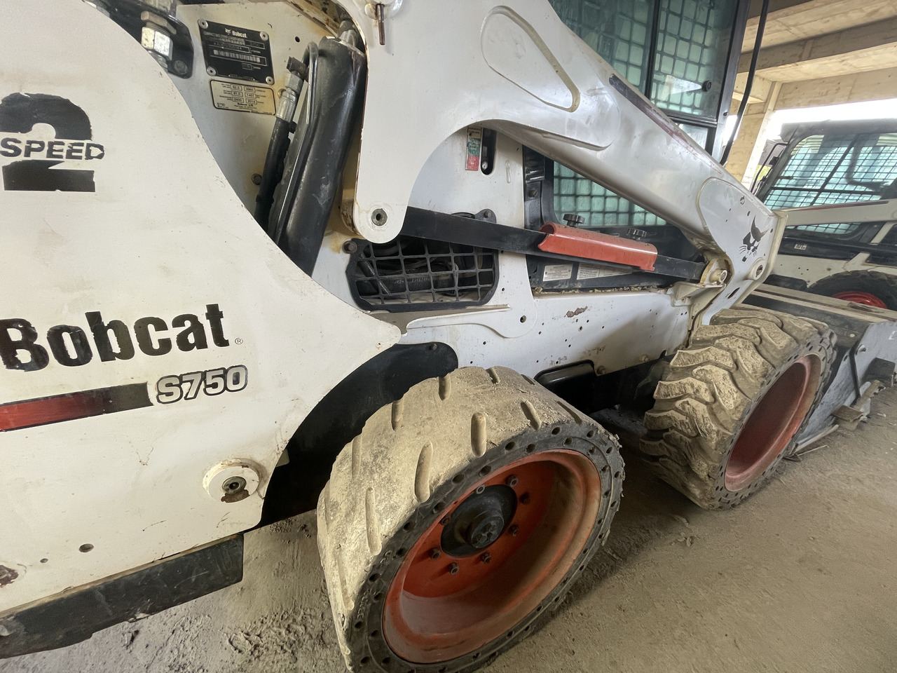 Bobcat S750 - Skid steer loader: picture 4 Bobcat S750 - Skid steer loader: picture 4