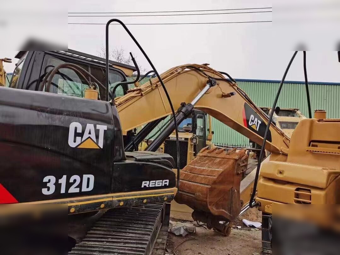 CATERPILLAR 312D - Crawler excavator: picture 3 CATERPILLAR 312D - Crawler excavator: picture 3