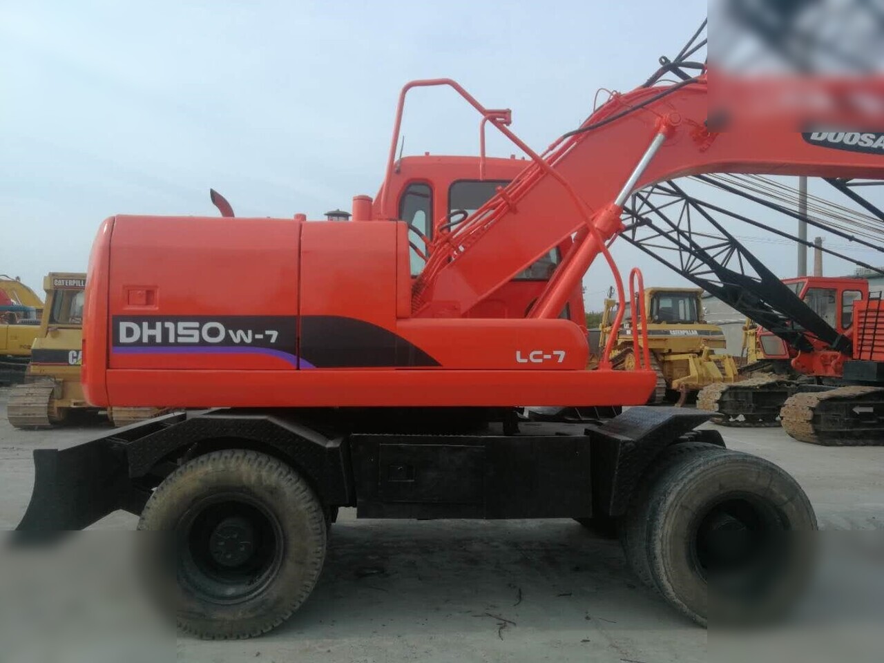DOOSAN DH150W-7 - Wheel excavator: picture 5 DOOSAN DH150W-7 - Wheel excavator: picture 5