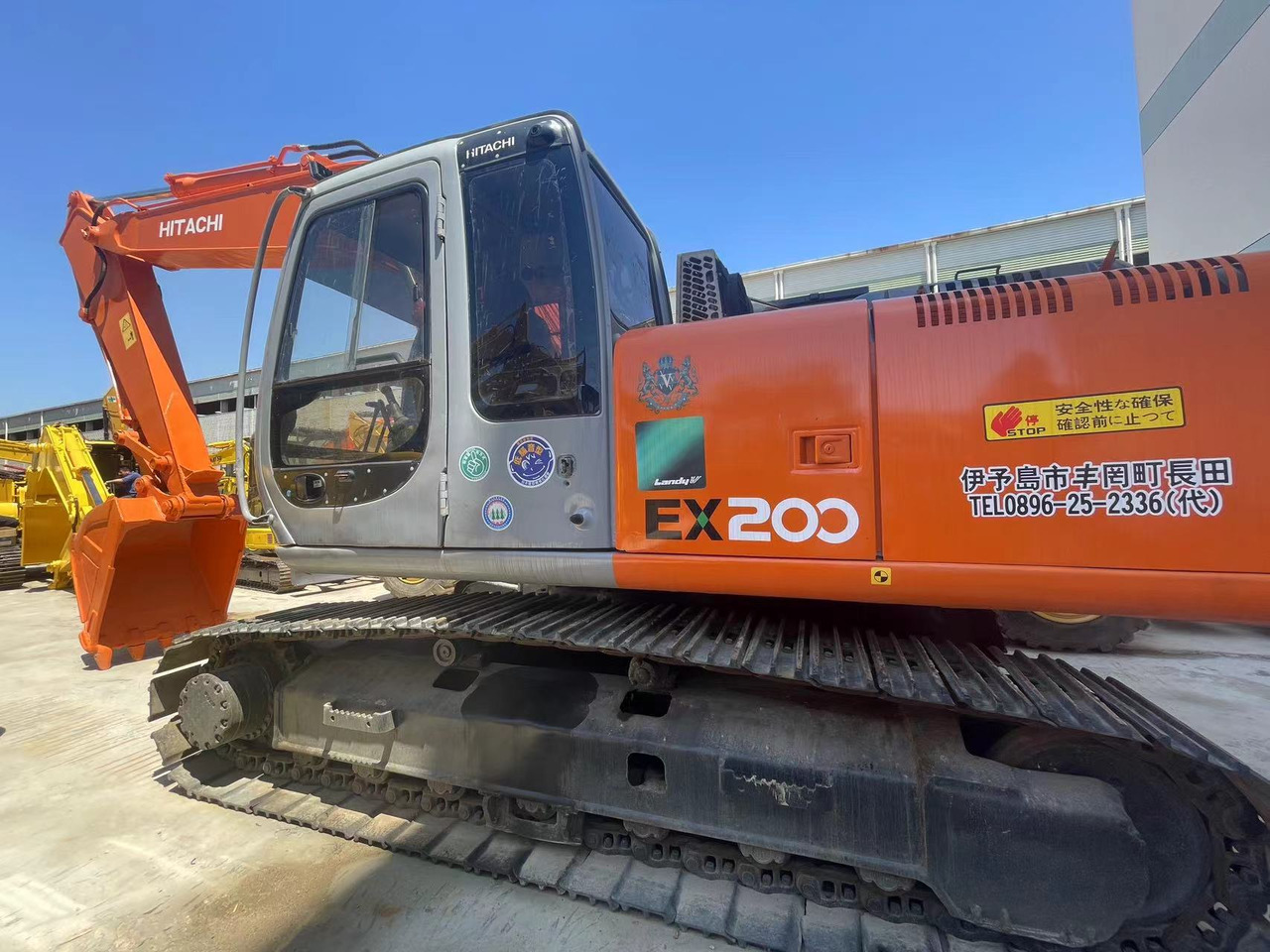HITACHI ZX200 - Crawler excavator: picture 1 HITACHI ZX200 - Crawler excavator: picture 1