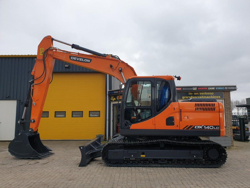 Develon DX140LC - Crawler excavator: picture 1 Develon DX140LC - Crawler excavator: picture 1