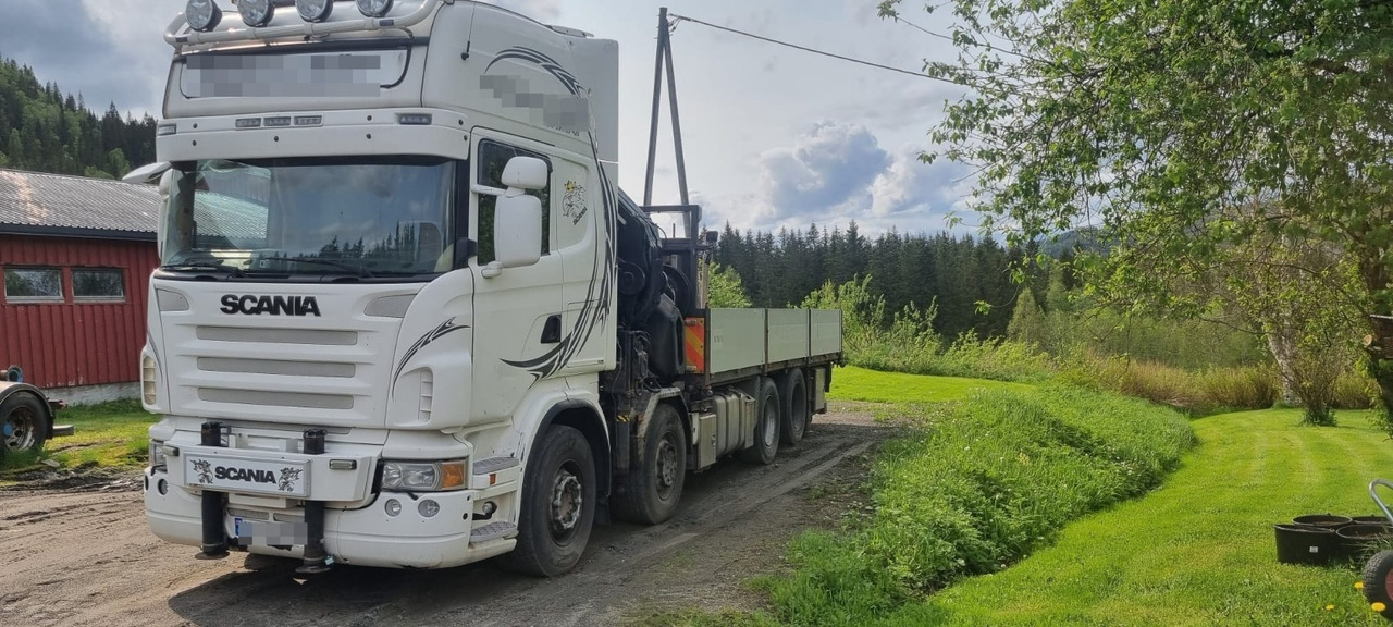 Scania R560 - Dropside/ Flatbed truck, Crane truck: picture 2 Scania R560 - Dropside/ Flatbed truck, Crane truck: picture 2