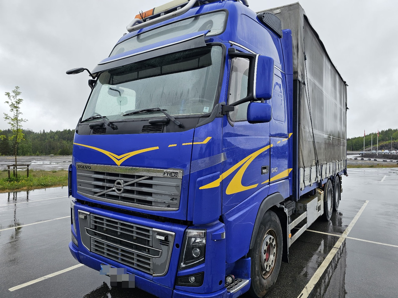 Volvo FH16 540 6x4 - Curtainsider truck: picture 5 Volvo FH16 540 6x4 - Curtainsider truck: picture 5