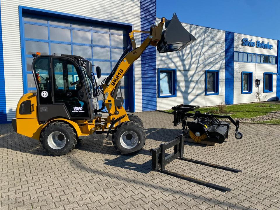 Radlader/Hoflader BK810 inkl. Kehrmaschinenpaket *INKL.19% MWST*BERGER KRAUS* KUBOTA*EURO*CE* - Compact loader: picture 2 Radlader/Hoflader BK810 inkl. Kehrmaschinenpaket *INKL.19% MWST*BERGER KRAUS* KUBOTA*EURO*CE* - Compact loader: picture 2