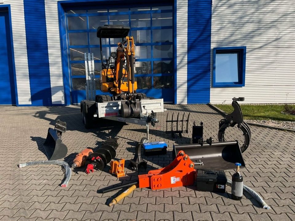 Vermietung / Minibagger 2-Tonnen inkl. Anhänger / ab 3 Tage / Verstellfahrwerk / Schwenkarm / Anbaugeräte - Mini excavator, Trailer: picture 2 Vermietung / Minibagger 2-Tonnen inkl. Anhänger / ab 3 Tage / Verstellfahrwerk / Schwenkarm / Anbaugeräte - Mini excavator, Trailer: picture 2