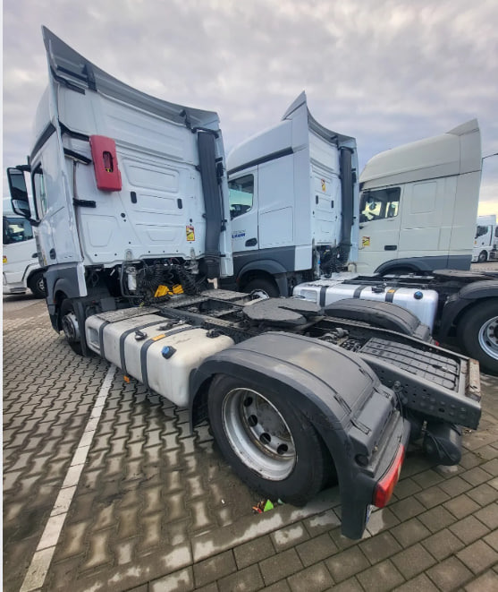 Mercedes-Benz ACTROS 1845 mega  WDF - Tractor unit: picture 4 Mercedes-Benz ACTROS 1845 mega  WDF - Tractor unit: picture 4