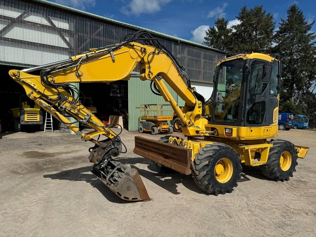 Komatsu PW 98 MR-8 - Wheel excavator: picture 1 Komatsu PW 98 MR-8 - Wheel excavator: picture 1