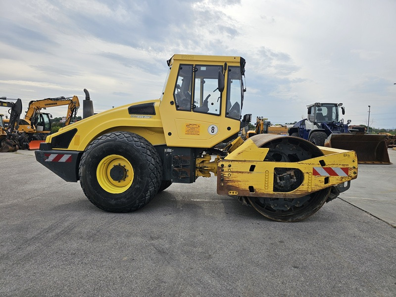 BOMAG BW213DH-4 BVC - Compactor: picture 4 BOMAG BW213DH-4 BVC - Compactor: picture 4