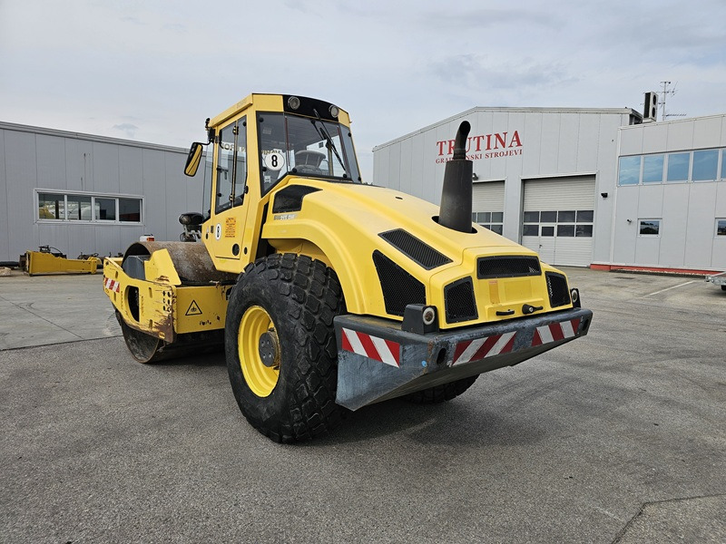 BOMAG BW213DH-4 BVC - Compactor: picture 2 BOMAG BW213DH-4 BVC - Compactor: picture 2
