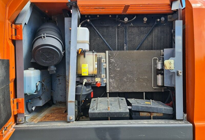 Crawler excavator Hitachi ZX180LC-3: picture 13 Crawler excavator Hitachi ZX180LC-3: picture 13