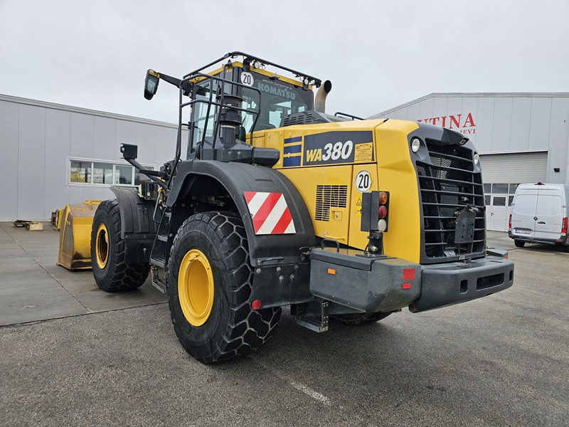 KOMATSU WA380-8 - Wheel loader: picture 2 KOMATSU WA380-8 - Wheel loader: picture 2