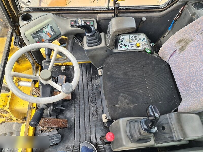 Wheel excavator Komatsu PW110: picture 11