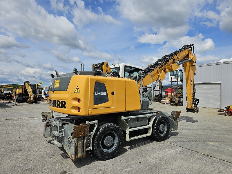 LIEBHERR LH22M - Waste/ Industry handler: picture 4 LIEBHERR LH22M - Waste/ Industry handler: picture 4