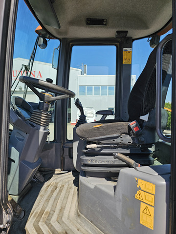 Wheel loader VOLVO L30G: picture 8