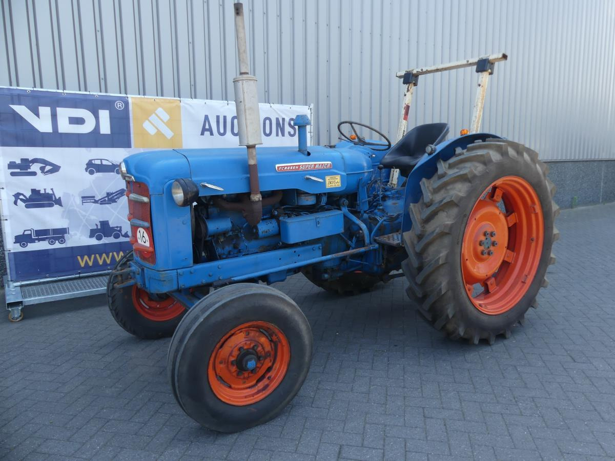 Fordson Major - Farm tractor: picture 2 Fordson Major - Farm tractor: picture 2