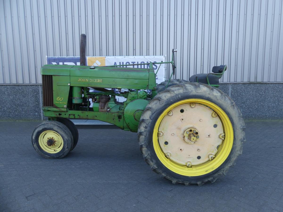 John-Deere 70 - Compact tractor: picture 4 John-Deere 70 - Compact tractor: picture 4
