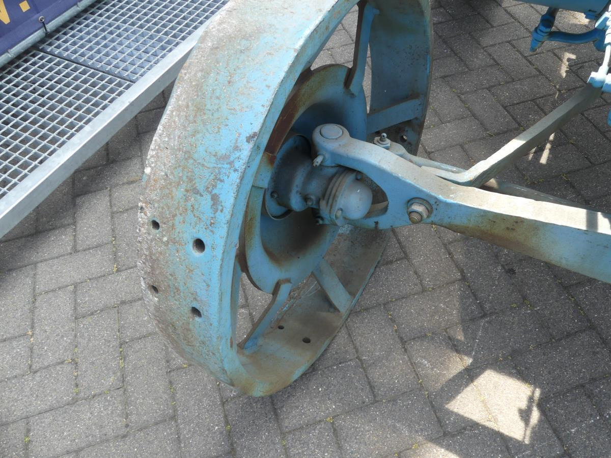 Farm tractor Lanz-Bulldog 20: picture 7