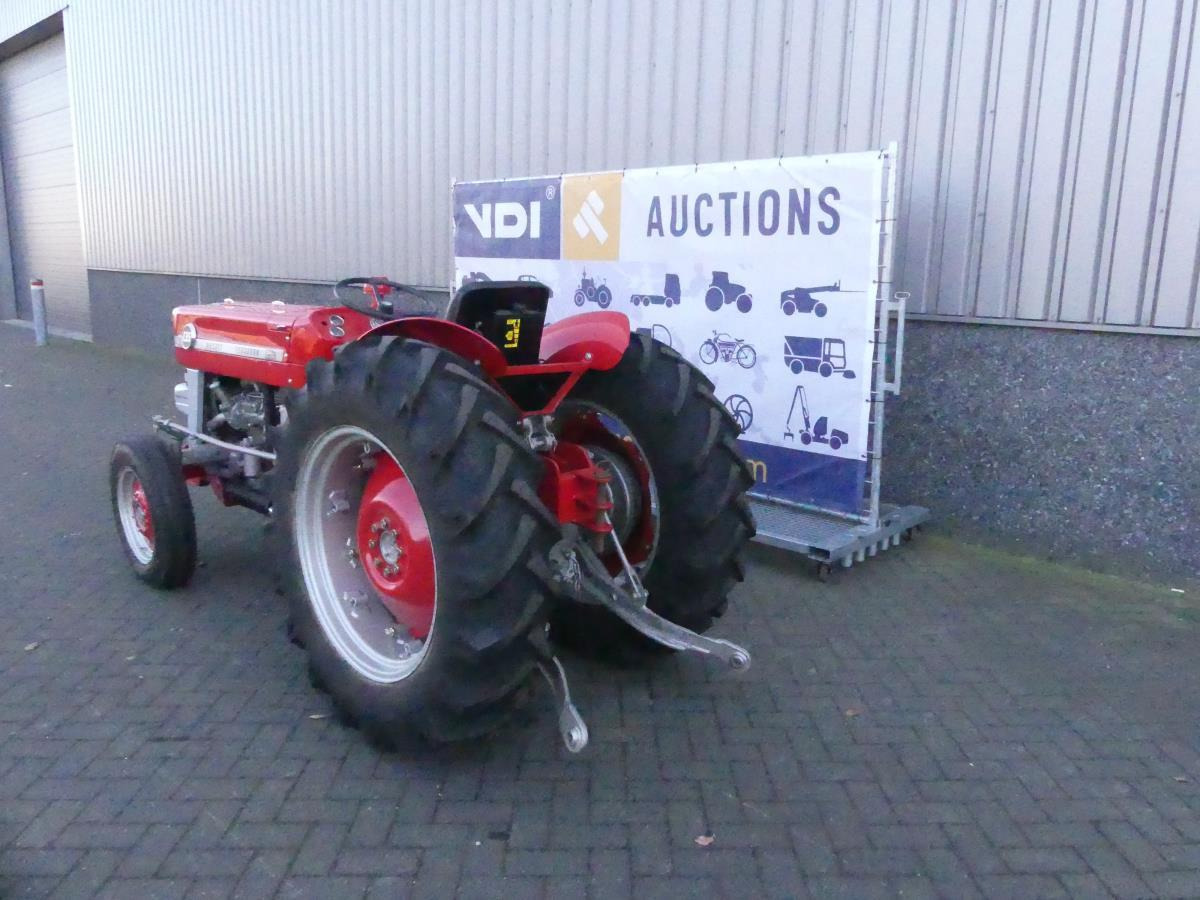 Massey-Ferguson 135 Vinyard - Farm tractor: picture 5 Massey-Ferguson 135 Vinyard - Farm tractor: picture 5