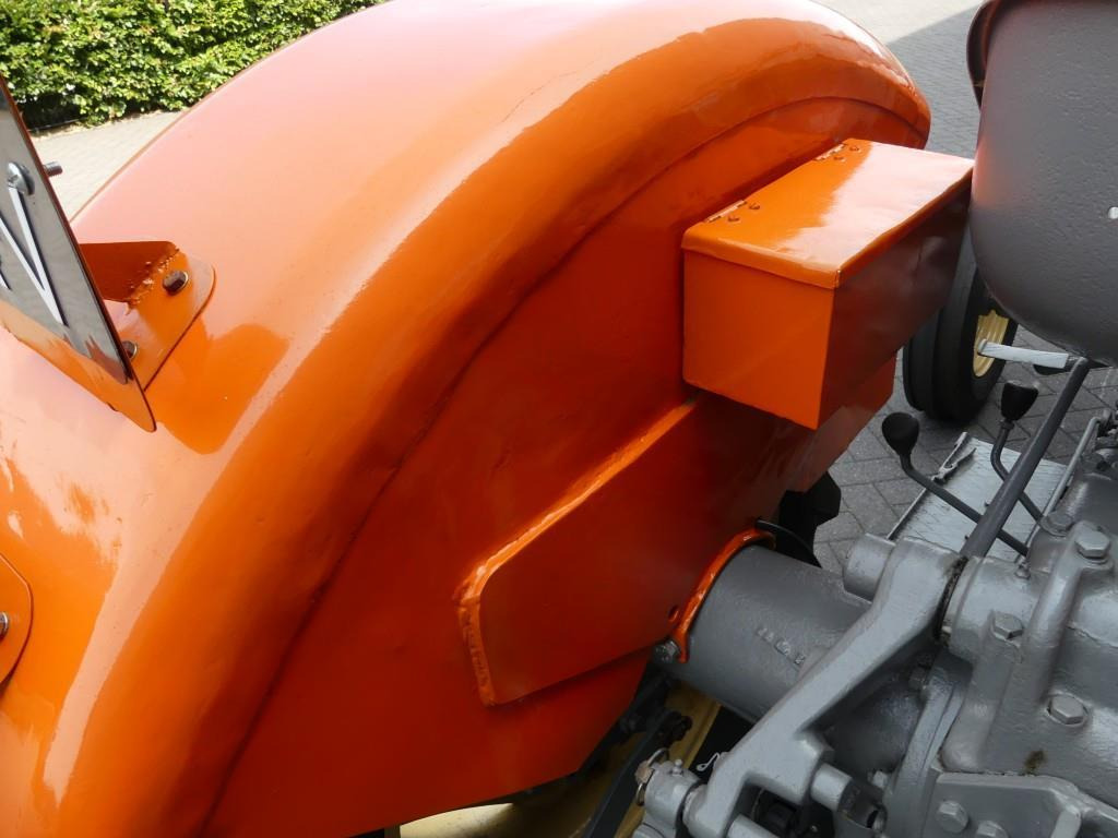 Farm tractor Steyr 188: picture 15