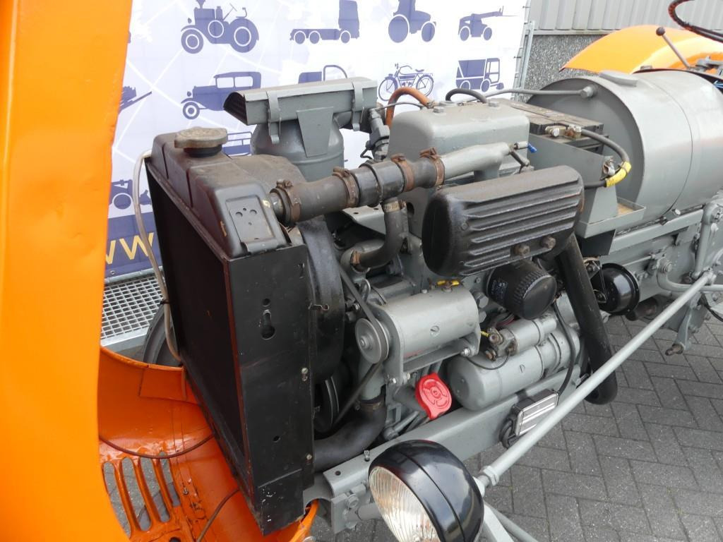 Farm tractor Steyr 188: picture 35