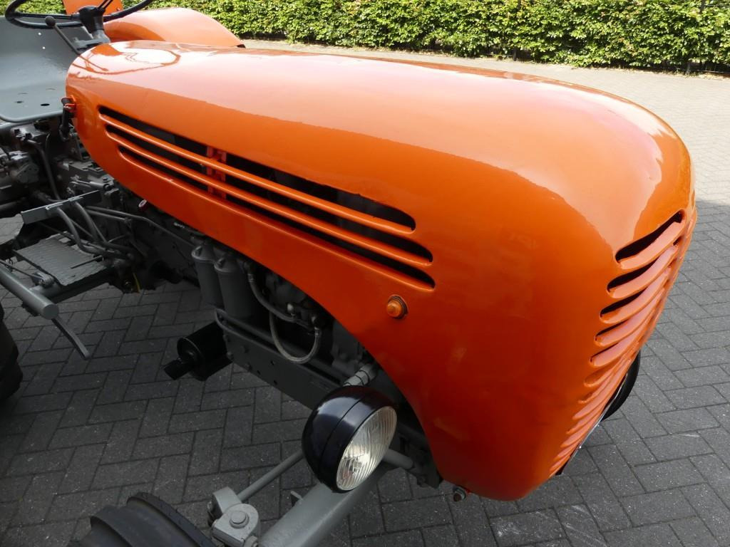 Farm tractor Steyr 188: picture 29