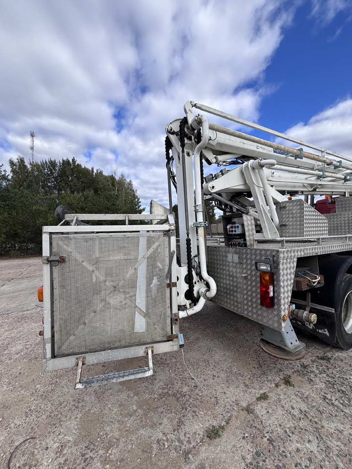 SCANIA - Fire truck: picture 5 SCANIA - Fire truck: picture 5