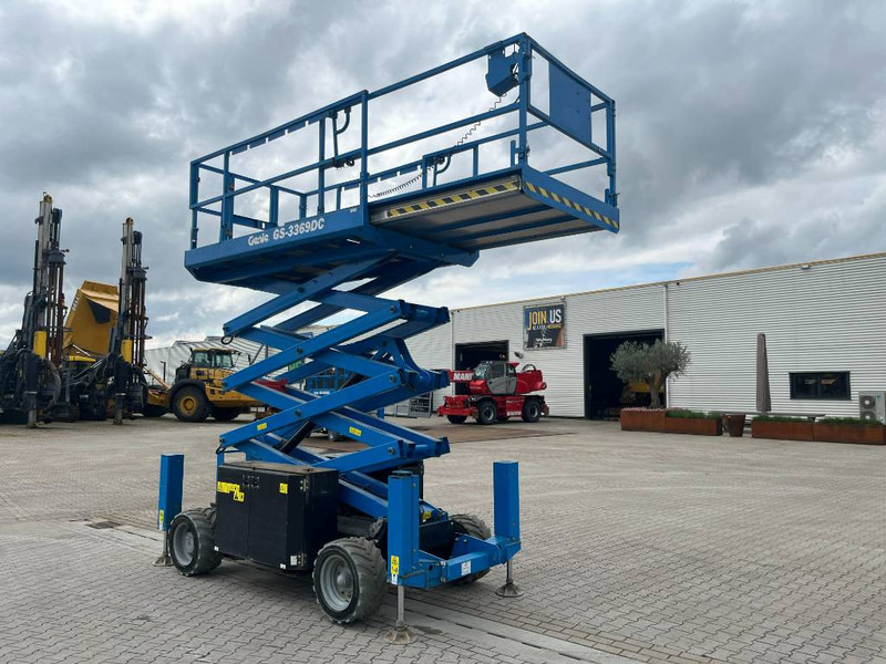 Genie GS 3369 DC - Scissor lift: picture 4 Genie GS 3369 DC - Scissor lift: picture 4