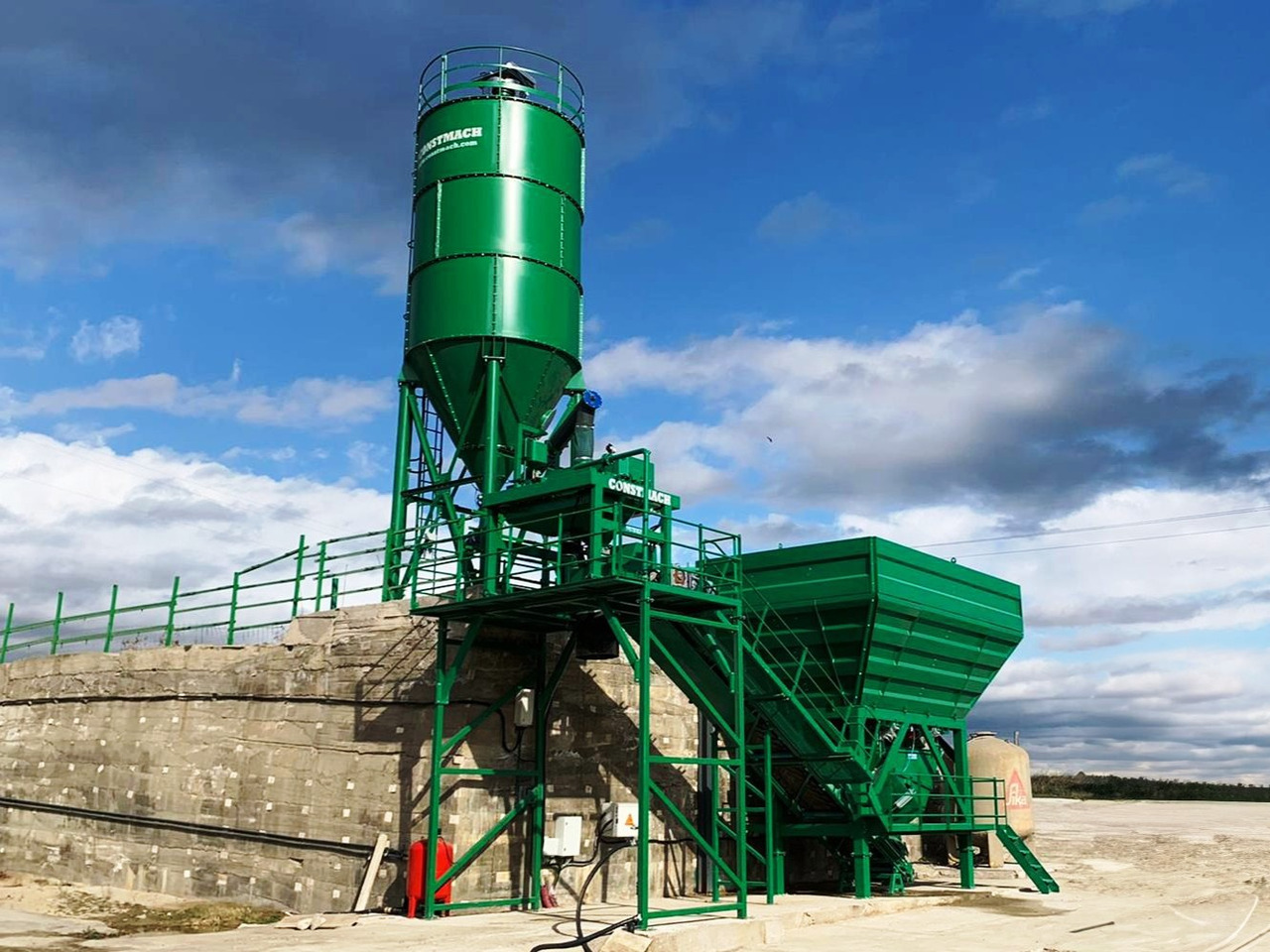 Constmach 60 m³/h Trockenbeton Mischanlage - Concrete plant: picture 1 Constmach 60 m³/h Trockenbeton Mischanlage - Concrete plant: picture 1