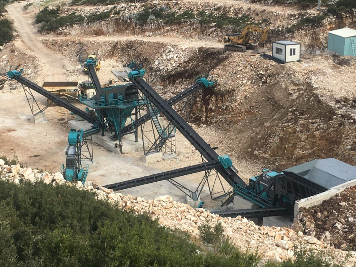 Constmach Installation Stationnaire De Concassage De Pierres De Basalte 250-300 Tph - Crusher: picture 4 Constmach Installation Stationnaire De Concassage De Pierres De Basalte 250-300 Tph - Crusher: picture 4