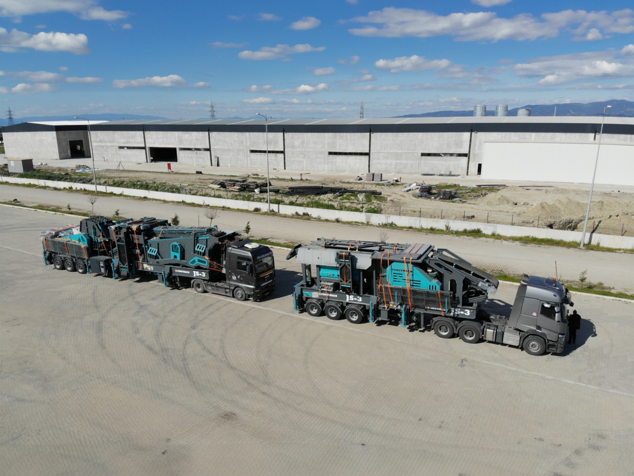 Constmach Mobile Steinbrechanlage mit 300 Tonnen Kapazität - Mobile crusher: picture 1 Constmach Mobile Steinbrechanlage mit 300 Tonnen Kapazität - Mobile crusher: picture 1