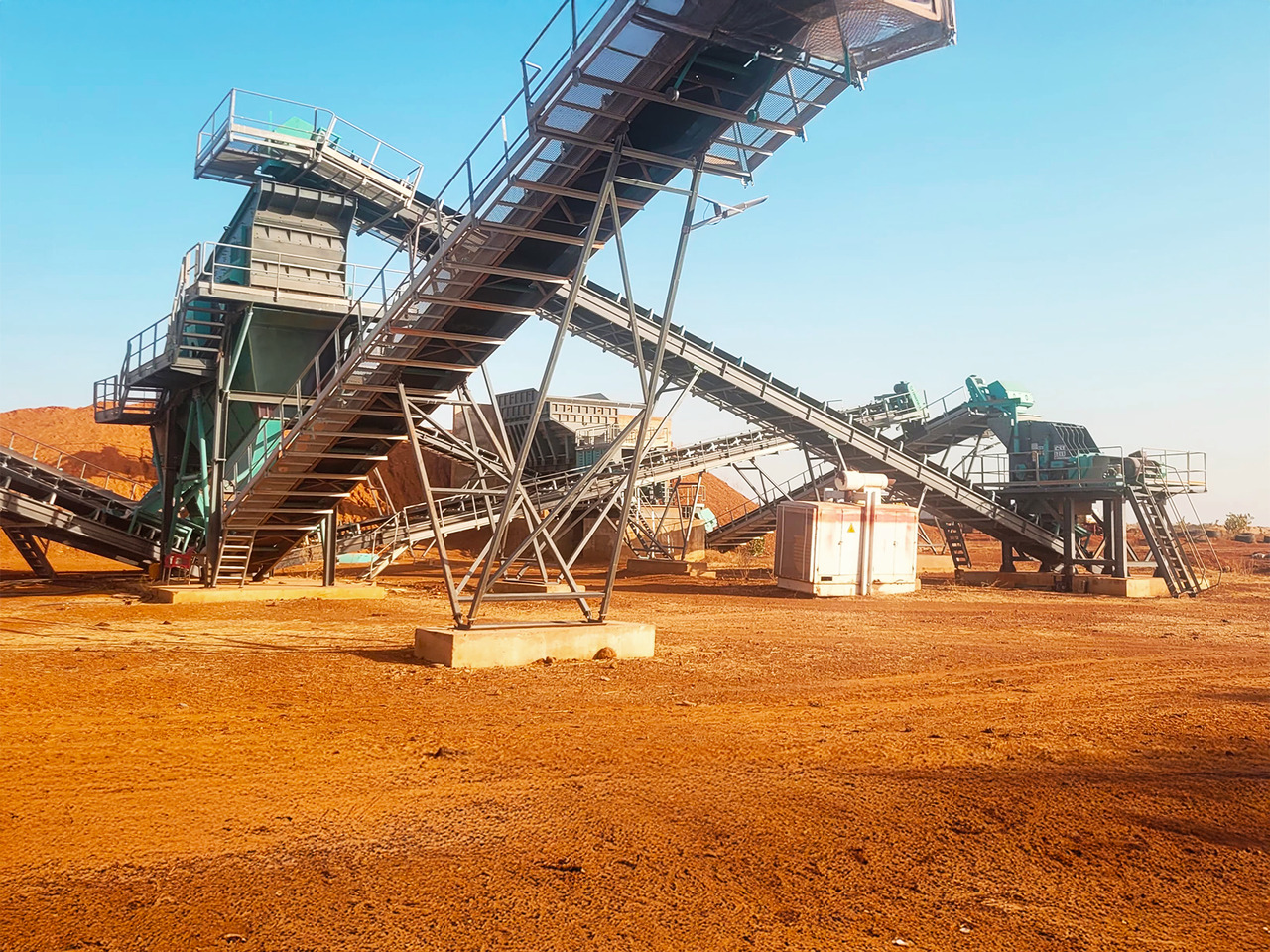Constmach Stationäre Steinbrech- und Siebanlage 50 bis 1.000 t/h - Crusher: picture 2 Constmach Stationäre Steinbrech- und Siebanlage 50 bis 1.000 t/h - Crusher: picture 2