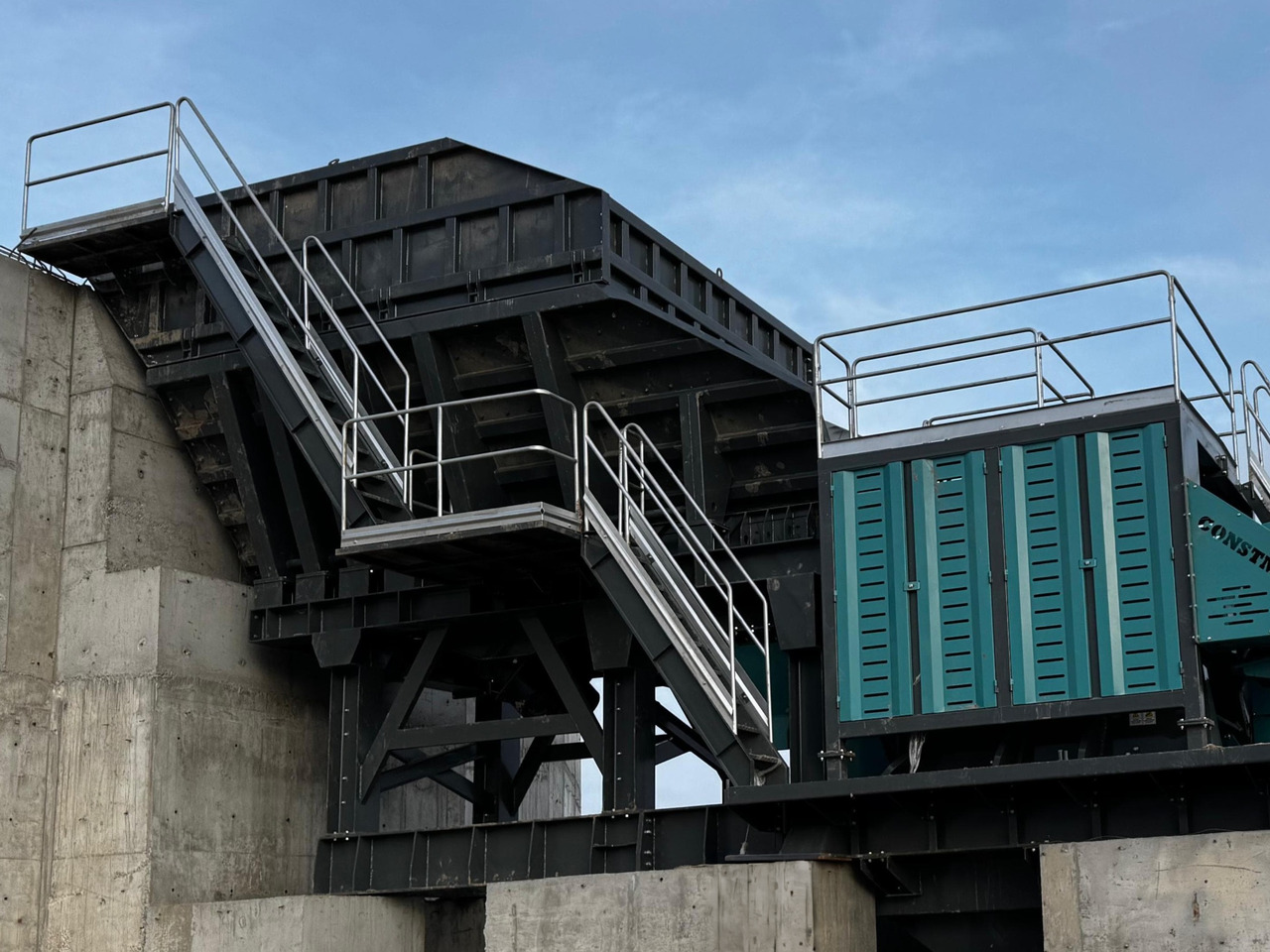 Constmach Vibrating Bunker Feeder In Capacities From 80 To 500 Tons - Mining machinery: picture 5 Constmach Vibrating Bunker Feeder In Capacities From 80 To 500 Tons - Mining machinery: picture 5