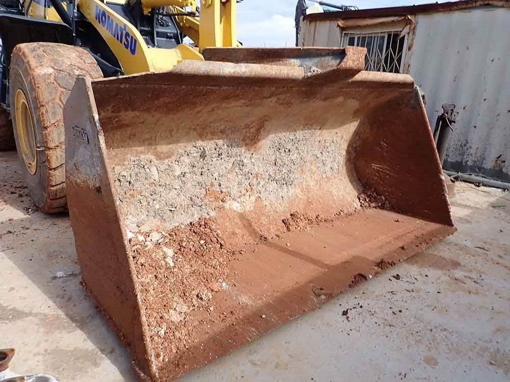 Wheel loader Komatsu WA380-8: picture 10