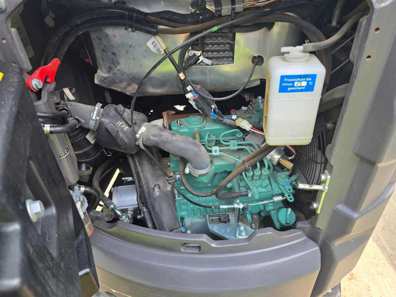 VOLVO EC 18 E - Mini excavator: picture 5 VOLVO EC 18 E - Mini excavator: picture 5