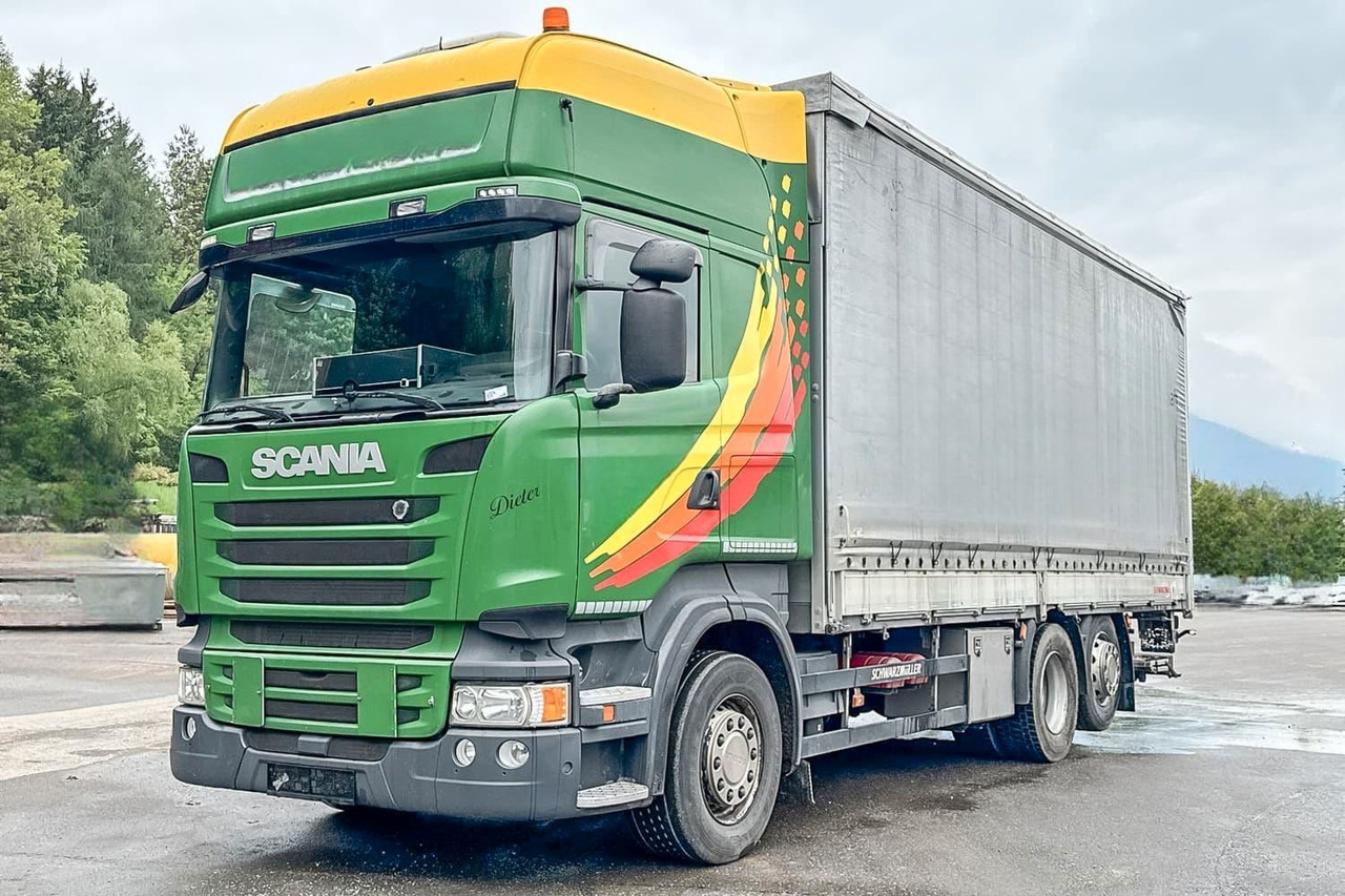 Scania R450 - Curtainsider truck: picture 2 Scania R450 - Curtainsider truck: picture 2