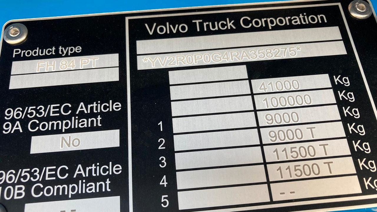 New Tractor unit Volvo FH16 750 XL 8x4 Tridem*100T*Kriechgänge*Retarder Volvo FH16 750 XL 8x4 Tridem*100T*Kriechgänge*Retarder: picture 28