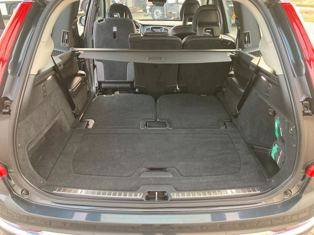 Volvo XC 90 T8 7-Sitzer Inscr. Expr. Recharge AWD - SUV: picture 5 Volvo XC 90 T8 7-Sitzer Inscr. Expr. Recharge AWD - SUV: picture 5