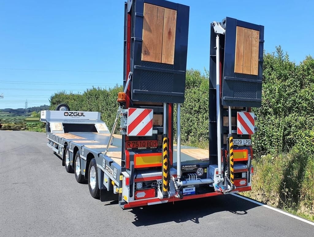New Low loader semi-trailer Özgül 3 AXE LOWBED SEMI TRAILER: picture 18