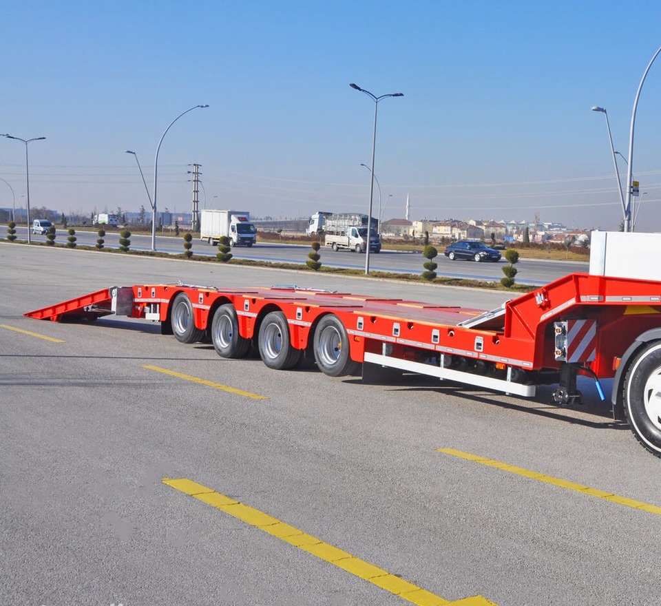 Özgül 4 AXLE LOWBED SEMI TRAILER - Low loader semi-trailer: picture 4 Özgül 4 AXLE LOWBED SEMI TRAILER - Low loader semi-trailer: picture 4