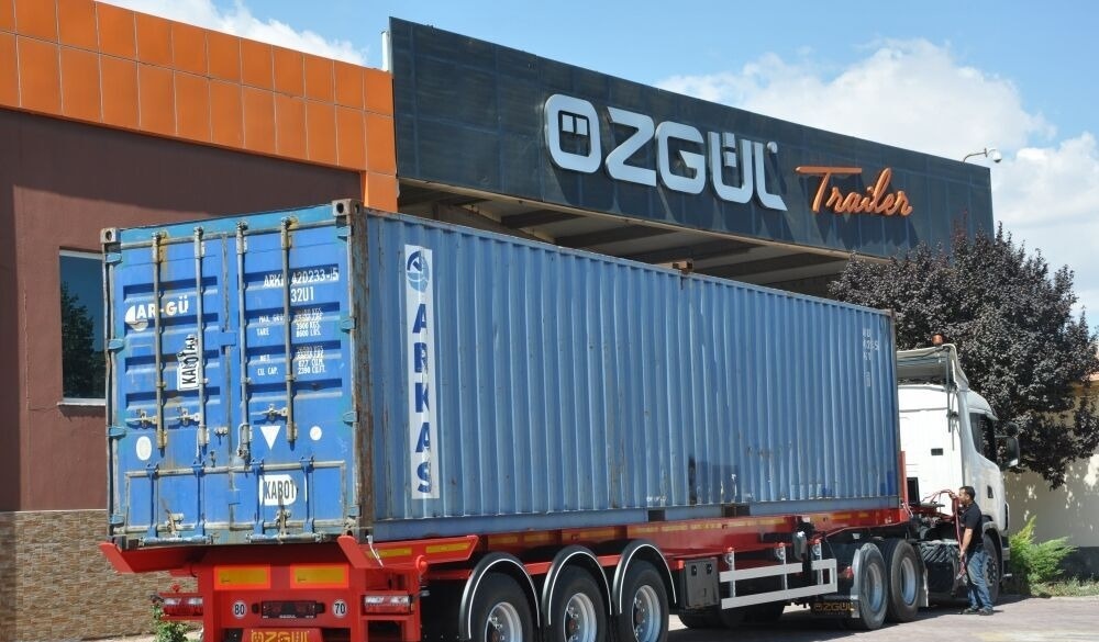 Özgül 40 FT TIPPING CONTAINER CHASSIS AINER CARRIER - Container transporter/ Swap body semi-trailer: picture 2 Özgül 40 FT TIPPING CONTAINER CHASSIS AINER CARRIER - Container transporter/ Swap body semi-trailer: picture 2