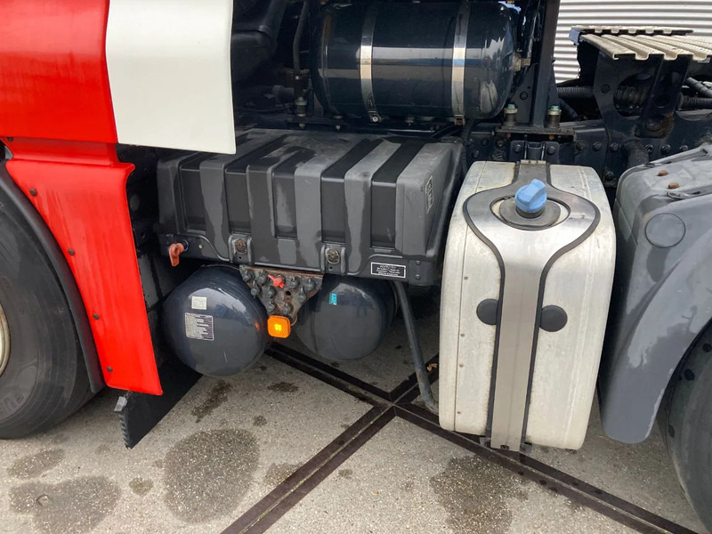 MAN TGX 41.540 8x4/4 BLS - Tractor unit: picture 5 MAN TGX 41.540 8x4/4 BLS - Tractor unit: picture 5