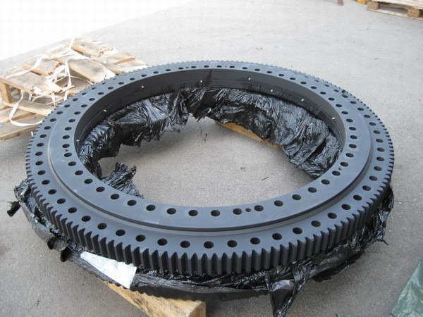 Grove GMK 3050 - Slewing ring for Crane: picture 1 Grove GMK 3050 - Slewing ring for Crane: picture 1