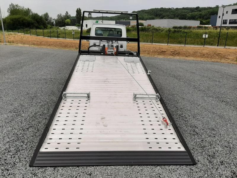 Lease a Iveco Daily 35C18 Iveco Daily 35C18: picture 11