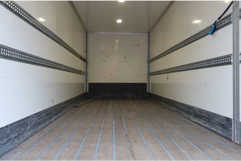 Mercedes-Benz Actros 1924 L Bak + Dhollandia klep 2000 KG + extra accu set. - Box truck: picture 4 Mercedes-Benz Actros 1924 L Bak + Dhollandia klep 2000 KG + extra accu set. - Box truck: picture 4