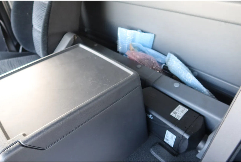 Box truck Mercedes-Benz Atego 1223 L Bak + Klep Bar 3000 KG: picture 17