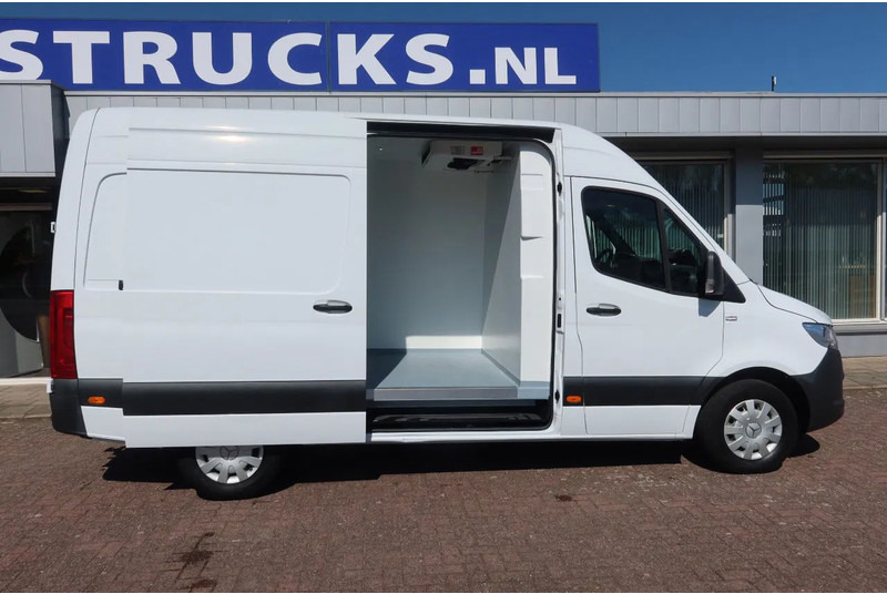 Mercedes-Benz Sprinter 316 Koel/Vries L2/H2 Trekhaak 3500kg - Refrigerated van: picture 2 Mercedes-Benz Sprinter 316 Koel/Vries L2/H2 Trekhaak 3500kg - Refrigerated van: picture 2