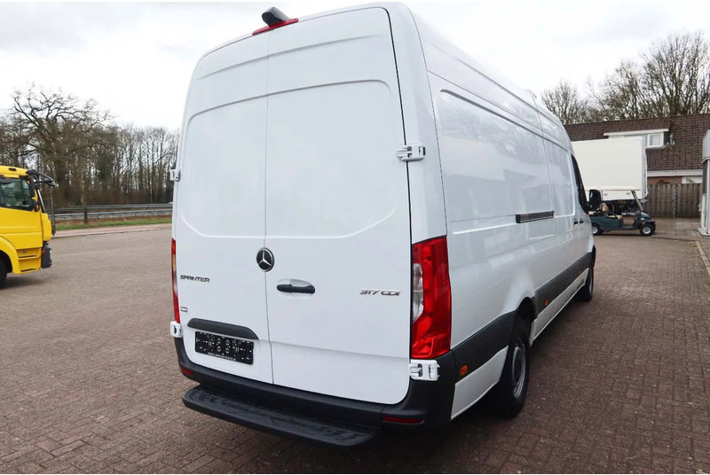 Refrigerated van Mercedes-Benz Sprinter 317 CDI L3/H2 Multi temp, Verplaatsbare tussenwand: picture 16